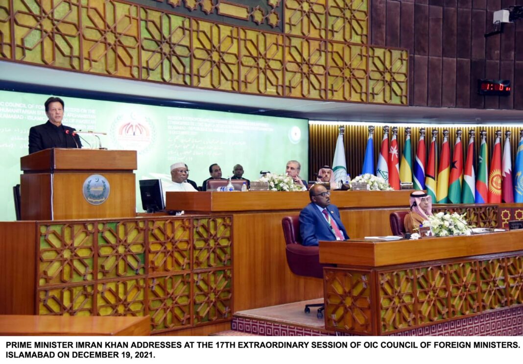 PM urges OIC role against Islamophobia through intellectual response    