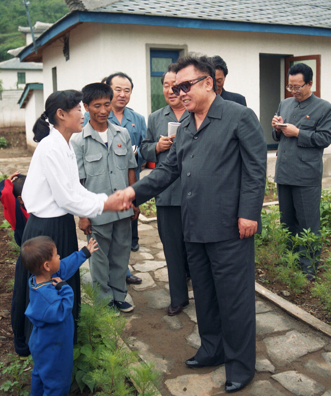 Diplomatic Corner: Korea remembers Kim Jong Il as "Son of people"