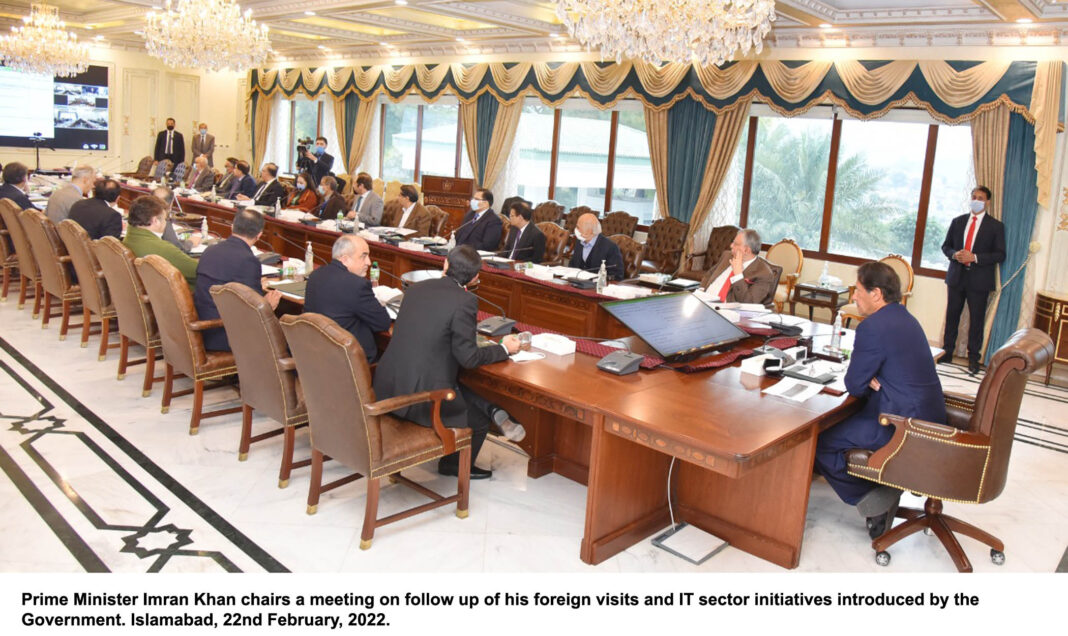 Pakistan prefers trade ties over joining regional blocs: PM