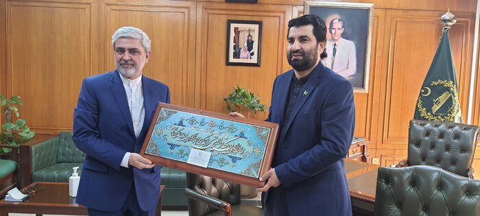 Pakistani Dy Speaker vows to expand bilateral relations with Iran