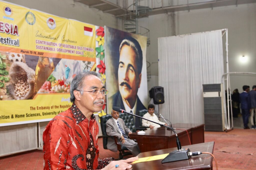 UAF opens Pak-Indonesia Food, Nutrition Festival
