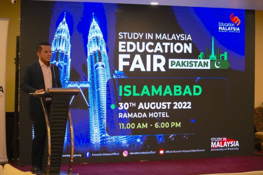 Acting High Commissioner launches study in Malaysia Education Fair in Islamabad