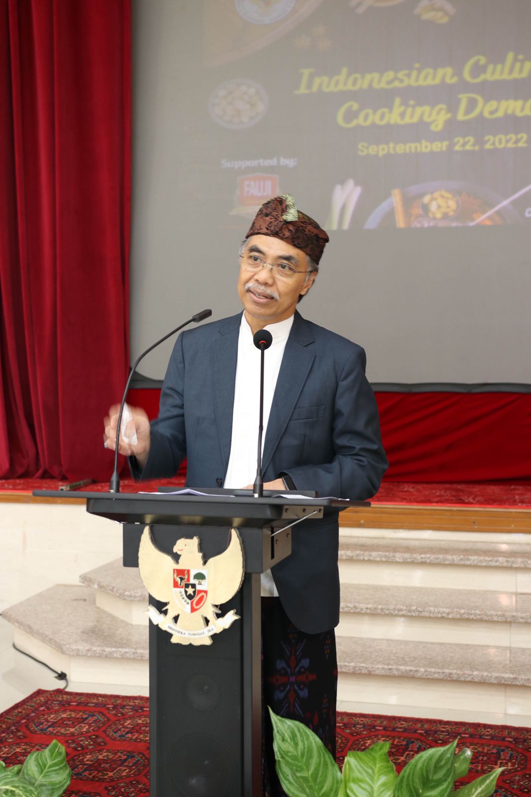 Indonesian Embassy, Waheed group collaborated to raise funds for the flood victims