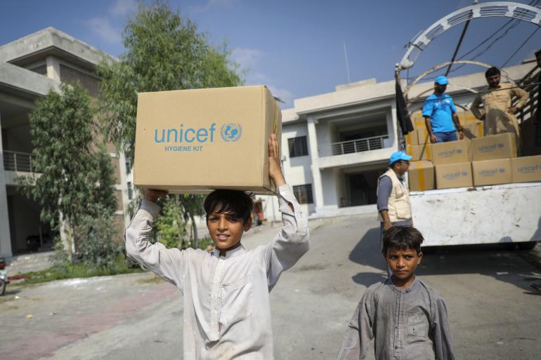 UNICEF delivers life-saving supplies to help children affected by floods in Pakistan