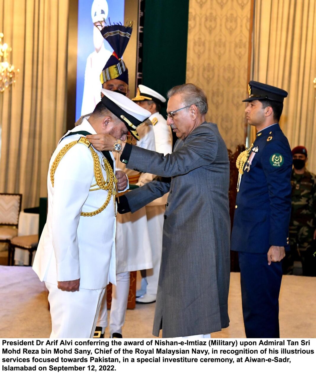 President confers Nishan-e-Imtiaz (Military) upon Chief of Royal Malaysian Navy