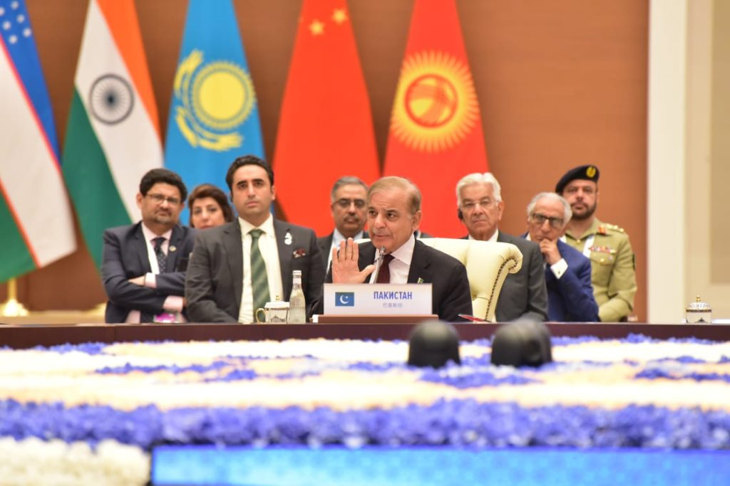 PM conveys Pakistan’s vision for SCO strategPM conveys Pakistan’s vision for SCO strategic direction in face of global