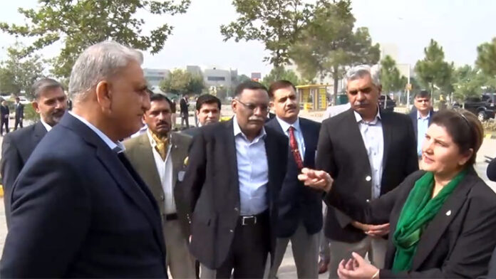 COAS pays farewell visit to various setups of Army Medical Corps