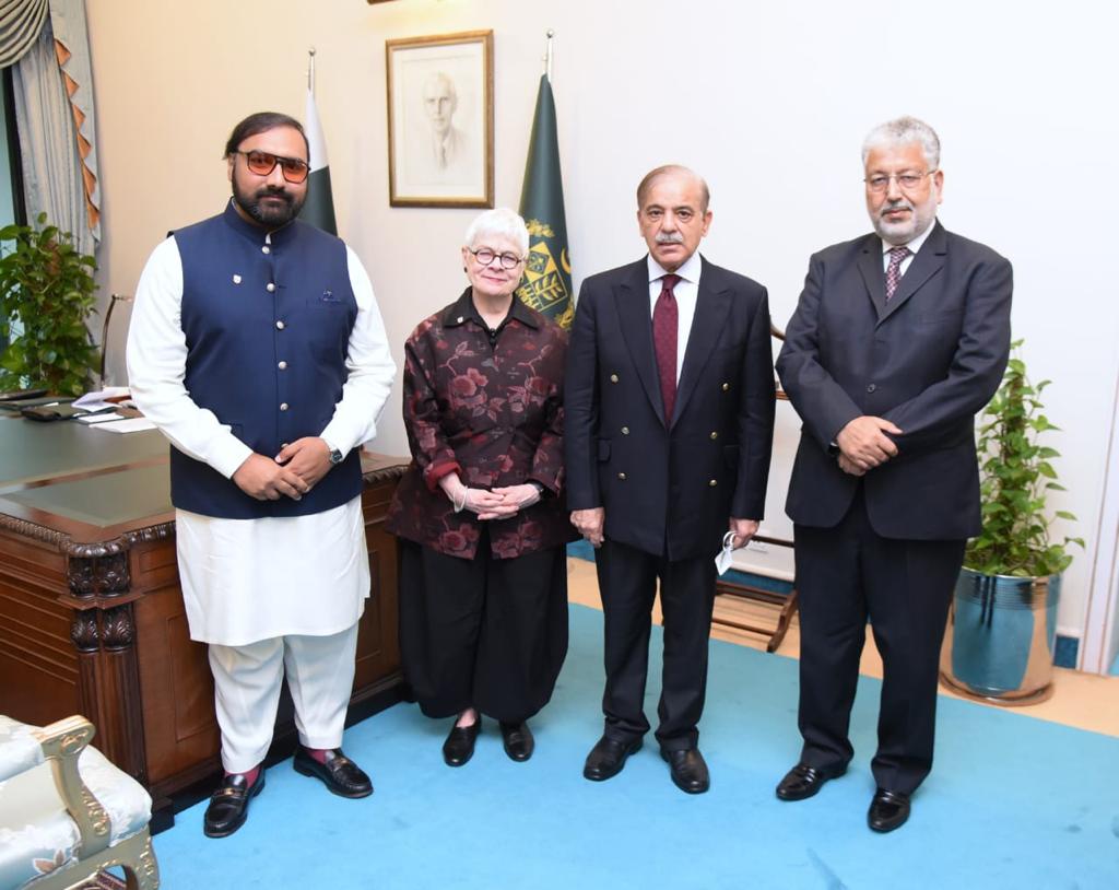 Dr. Mary Stiasny, Pro VC University of London meets Prime Minister of Pakistan