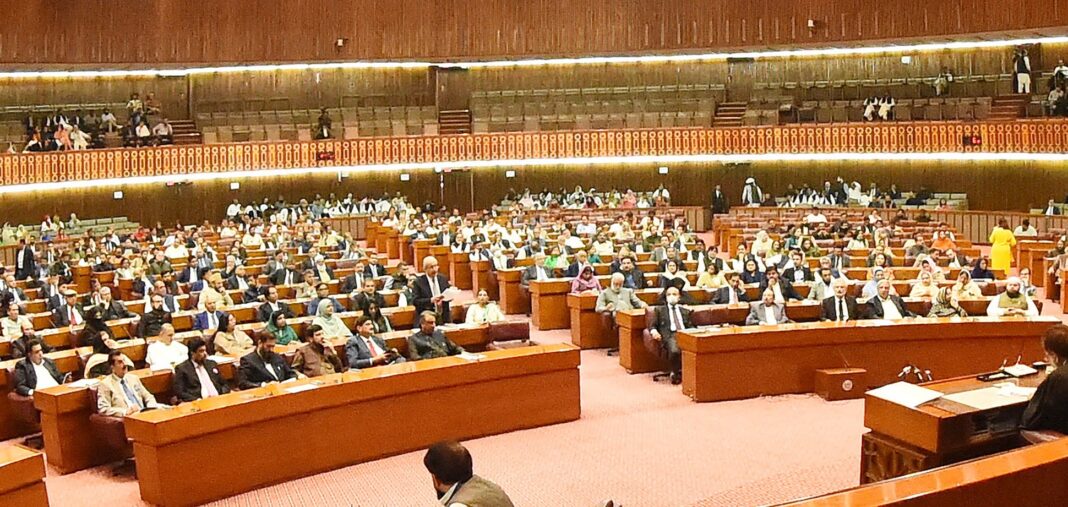 Parliament’s Joint Sitting Passes SC Bill Clipping CJP’s Suo Motu Power