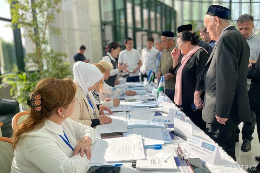 Uzbekistan holds free & fair referendum to introduce amendments to the constitution