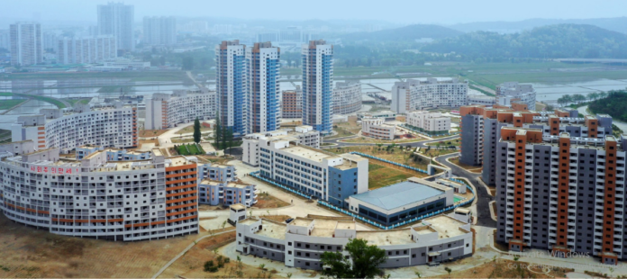 Another Cradle of People Created in Golden Age of Pyongyang of New Era Inaugural Ceremony of Dwelling Houses in Taephyong Area Held