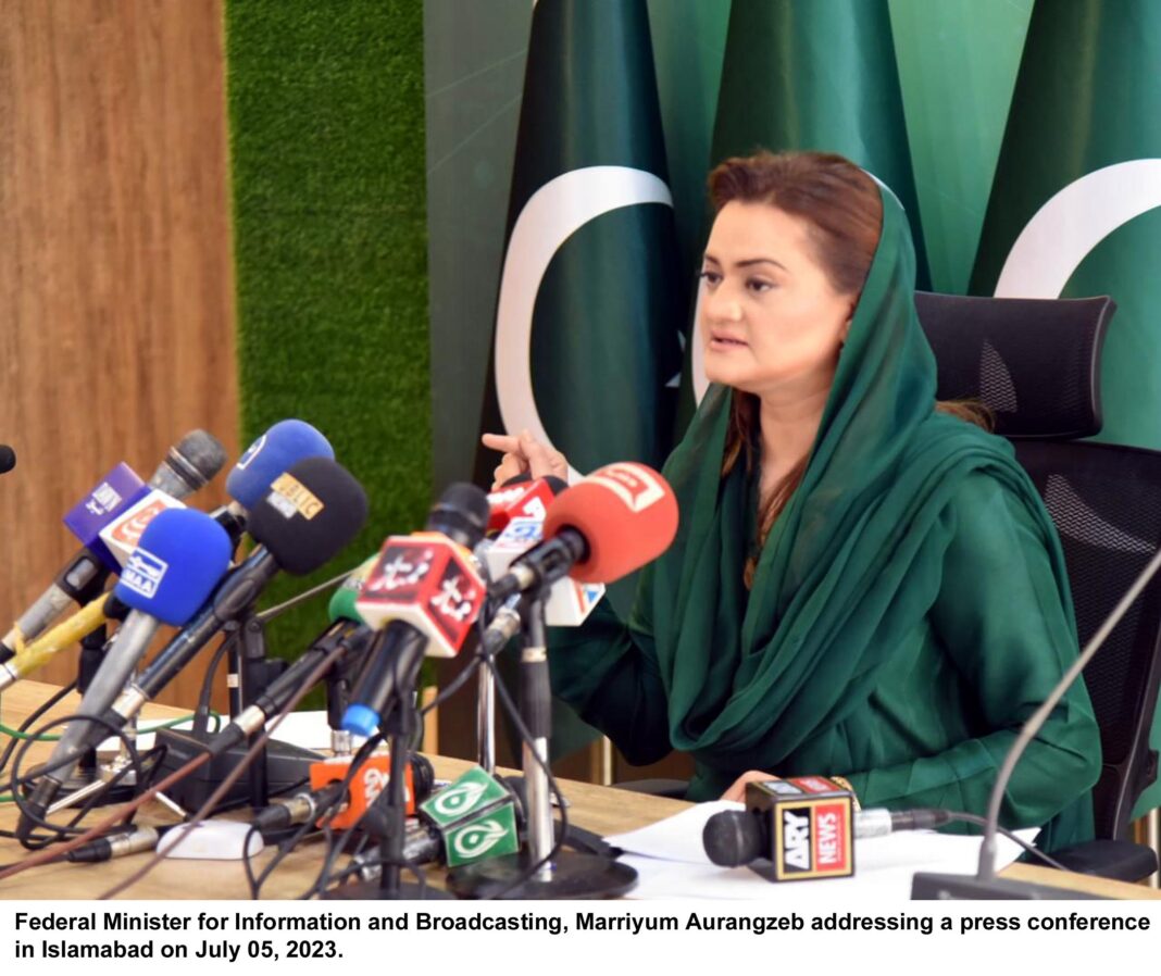 PTI's own people exposed Panama conspiracy, only Nawaz Sharif can resolve country's problems: Marriyum