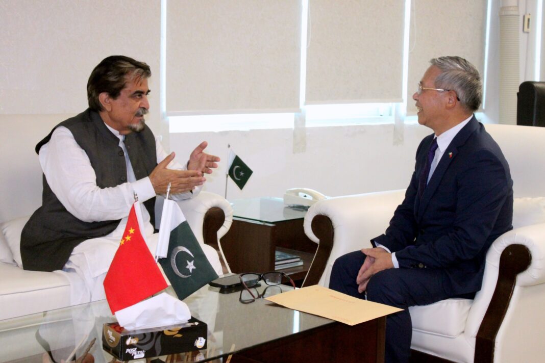 Chinese Cultural Counselor Zhang Heqing called on Minister Jamal Shah