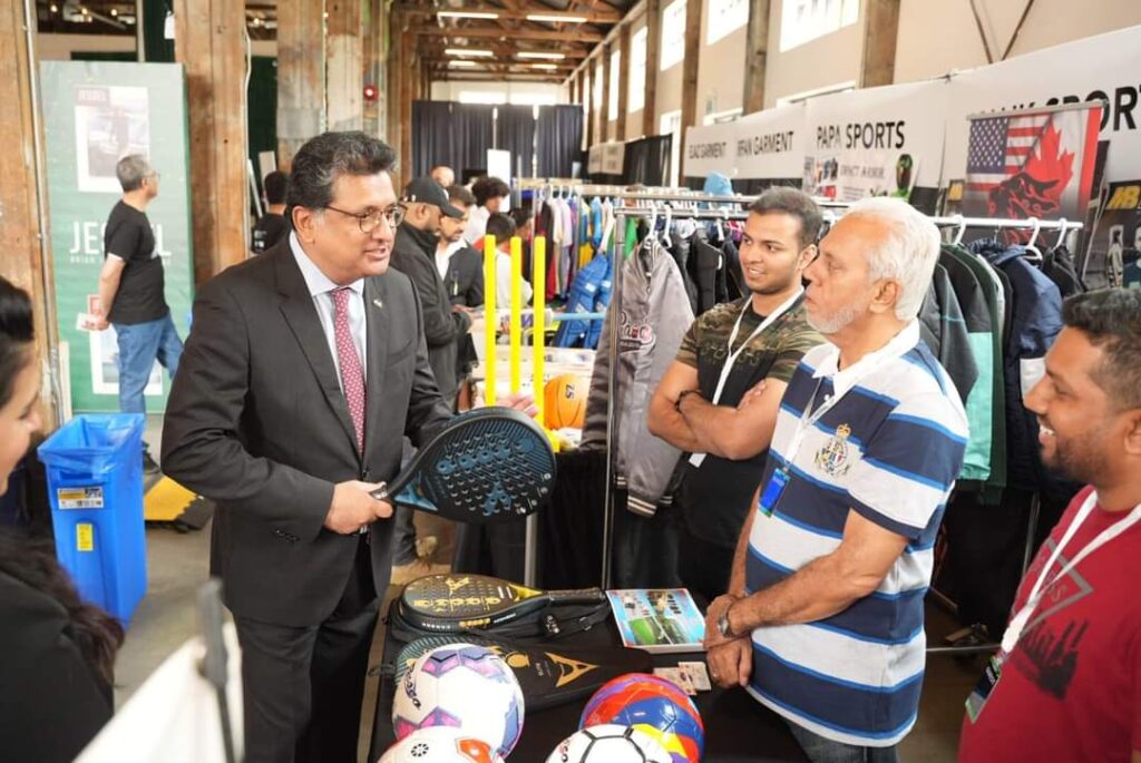 4,000 vendors and buyers throng two-day Pakistan Expo in Canada