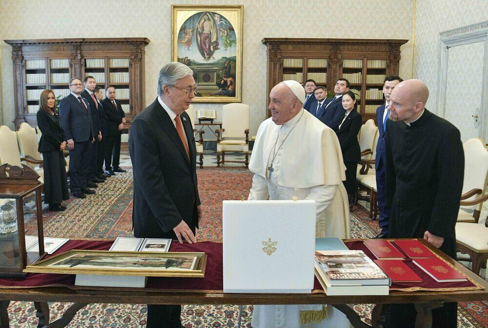 Pope Francis thanks Kazakh President Tokayev for contribution to peace and harmony
