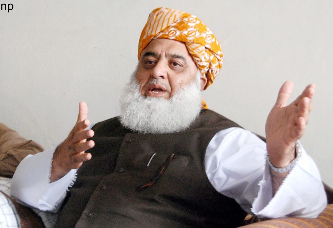 Naming Faiz Hameed for orchestrating VONC a ‘slip of tongue’: Fazl