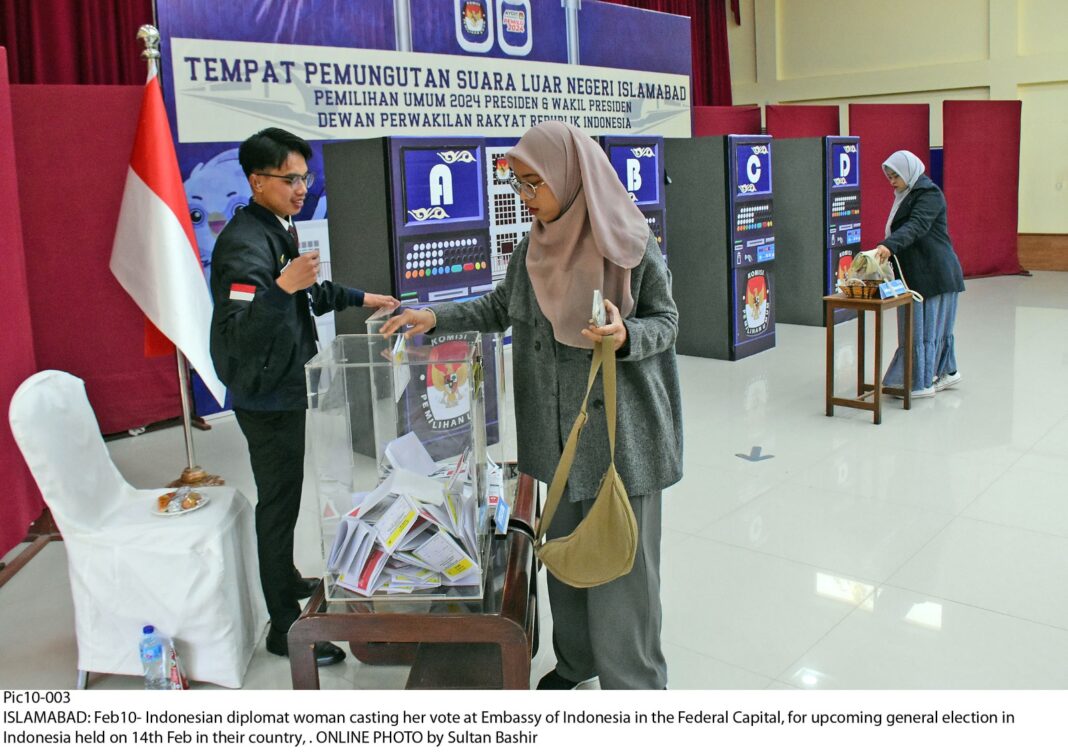 Indonesian Embassy Facilitates Nationals at Early Voting Event  