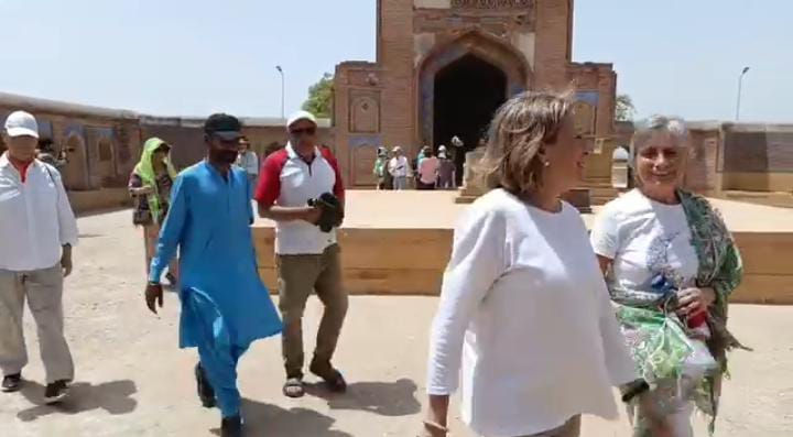 Delegation of Spanish Archeologists Visit Historical Sites of Thatta