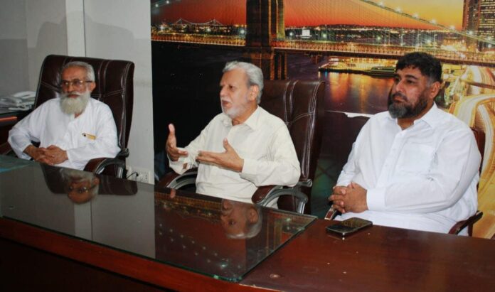 Trade group demands end to traffic in Peshawar's Qissa Khawani market