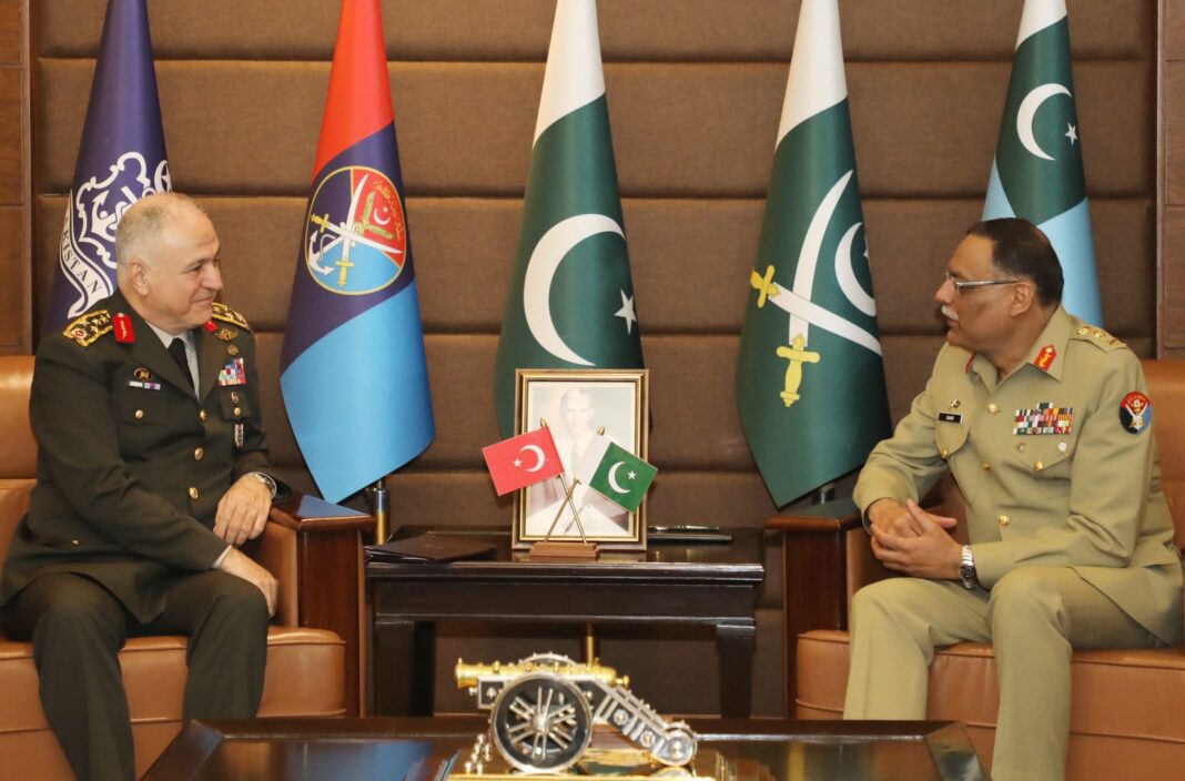  Turkish chief of staff calls on General Mirza at Joint Staff Headquarters