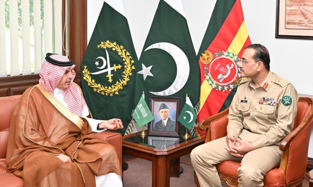 Pakistan Army chief, Saudi minister discuss military cooperation in wake of regional challenges