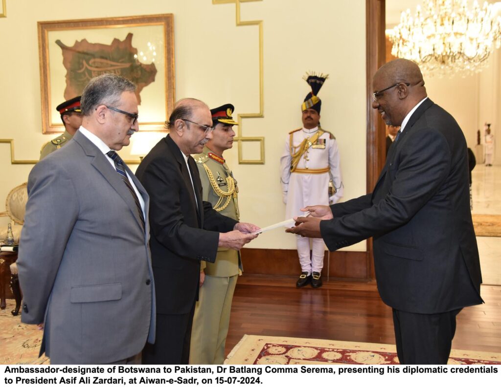 Envoys of 7 countries present diplomatic credentials to President Asif Ali Zardari.