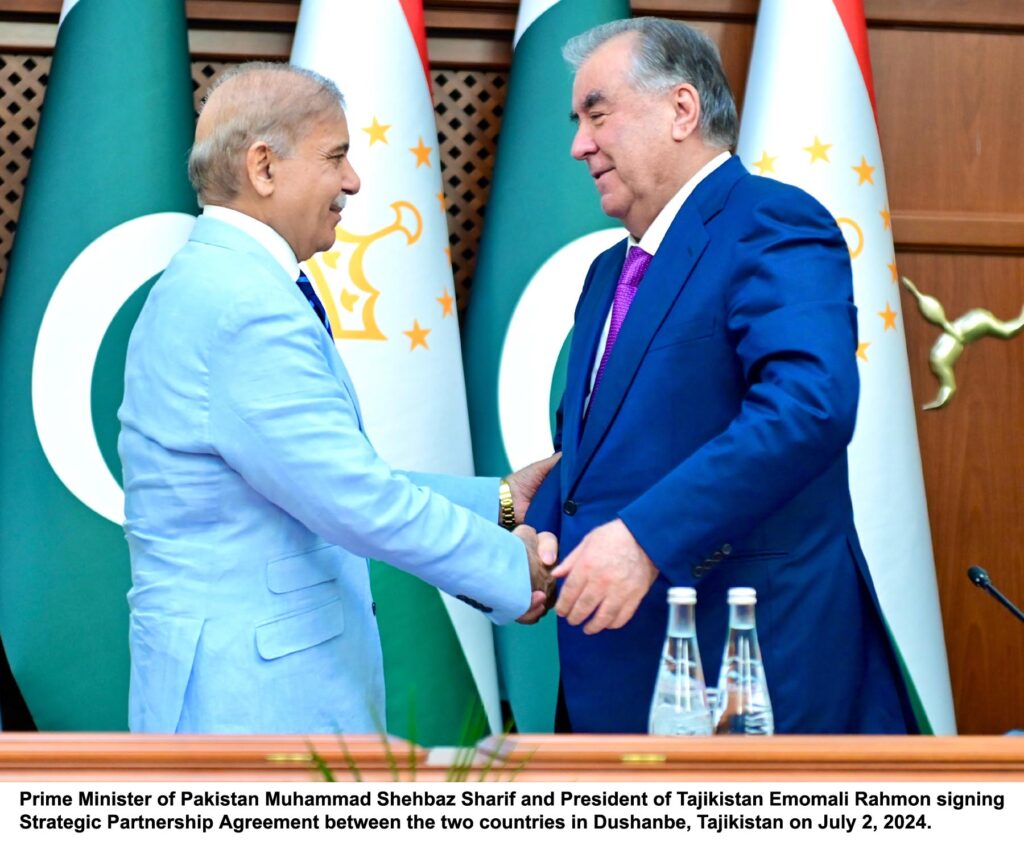  PM, President Emomali vow to further strengthen Pakistan-Tajikistan ties