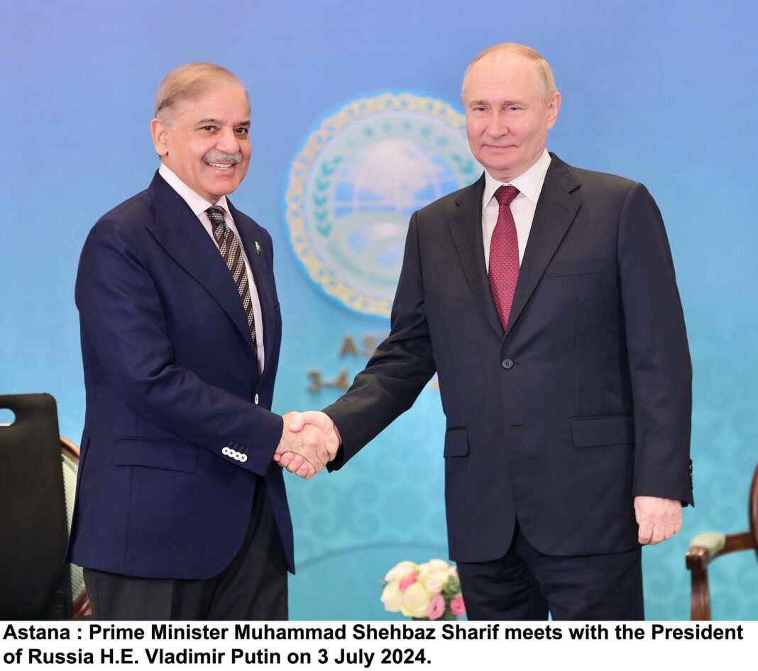PM expresses satisfaction at growing Pak, Russian ties marked with shared desire