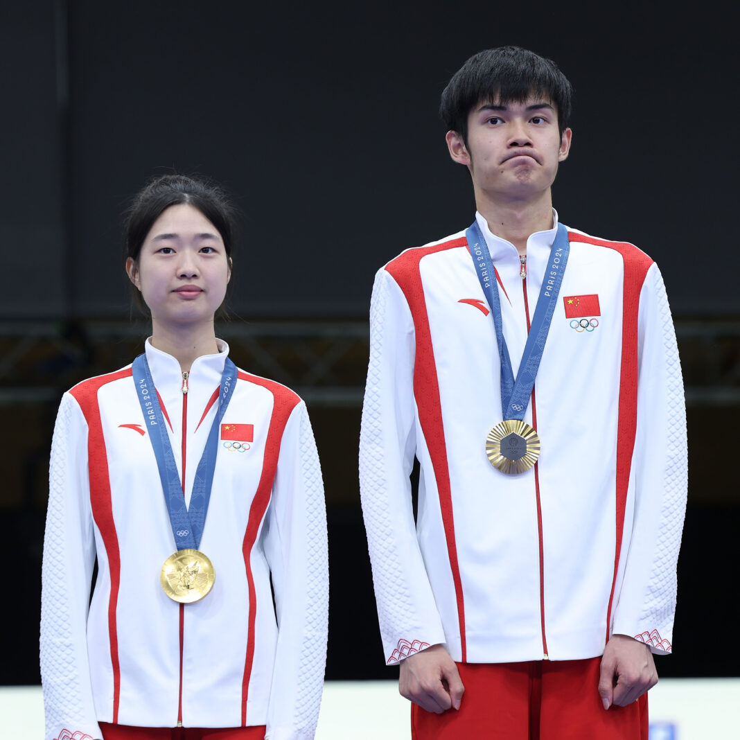 Olympics | China's Huang Yuting and Sheng Lihao earn 1st Paris Olympics gold in 10m air rifle mixed team