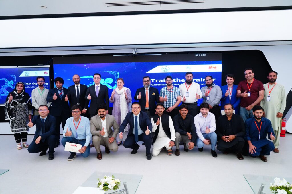 Huawei Launches “Train The Trainer” Major Training Initiative for Students in Pakistan .