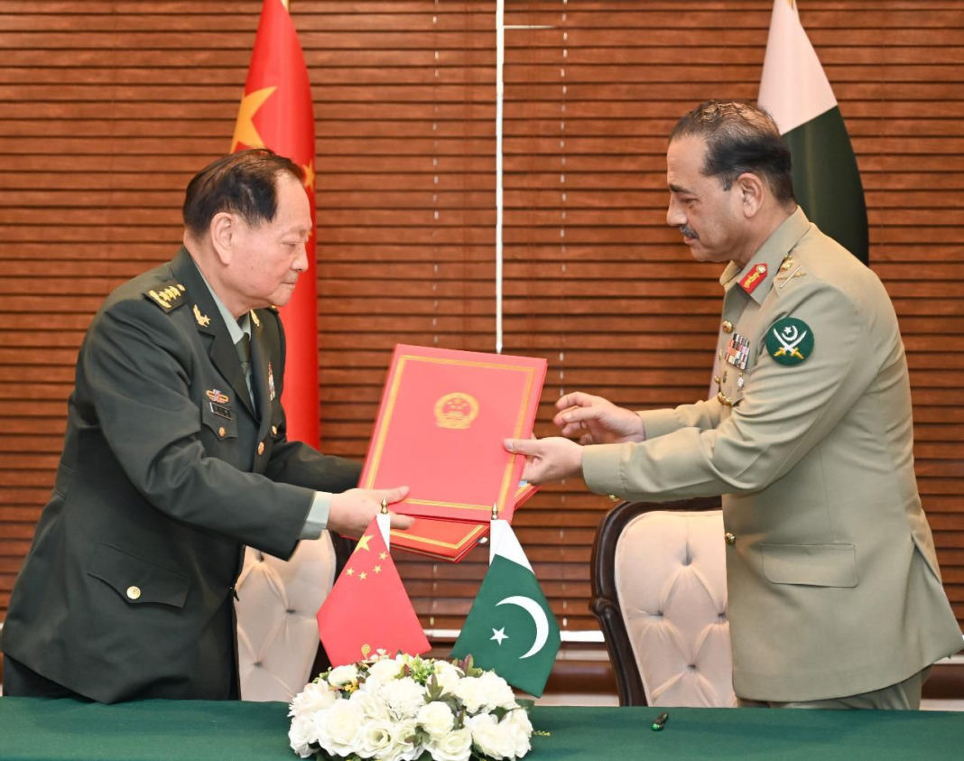 Gen Asim discusses regional security with Chinese general