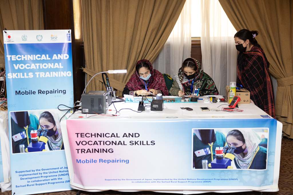 Japan, UNDP, SRSP complete Kurram, Orakzai training programme