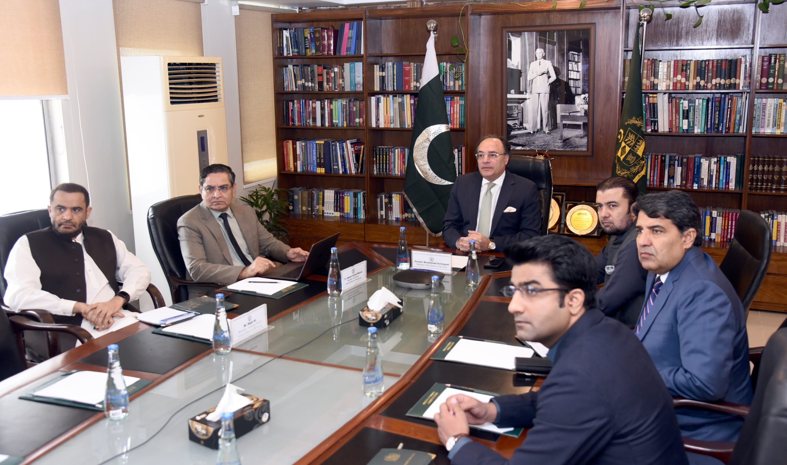 Finance Minister Briefs S&P on Reform Progress and Economic Stability Outlook