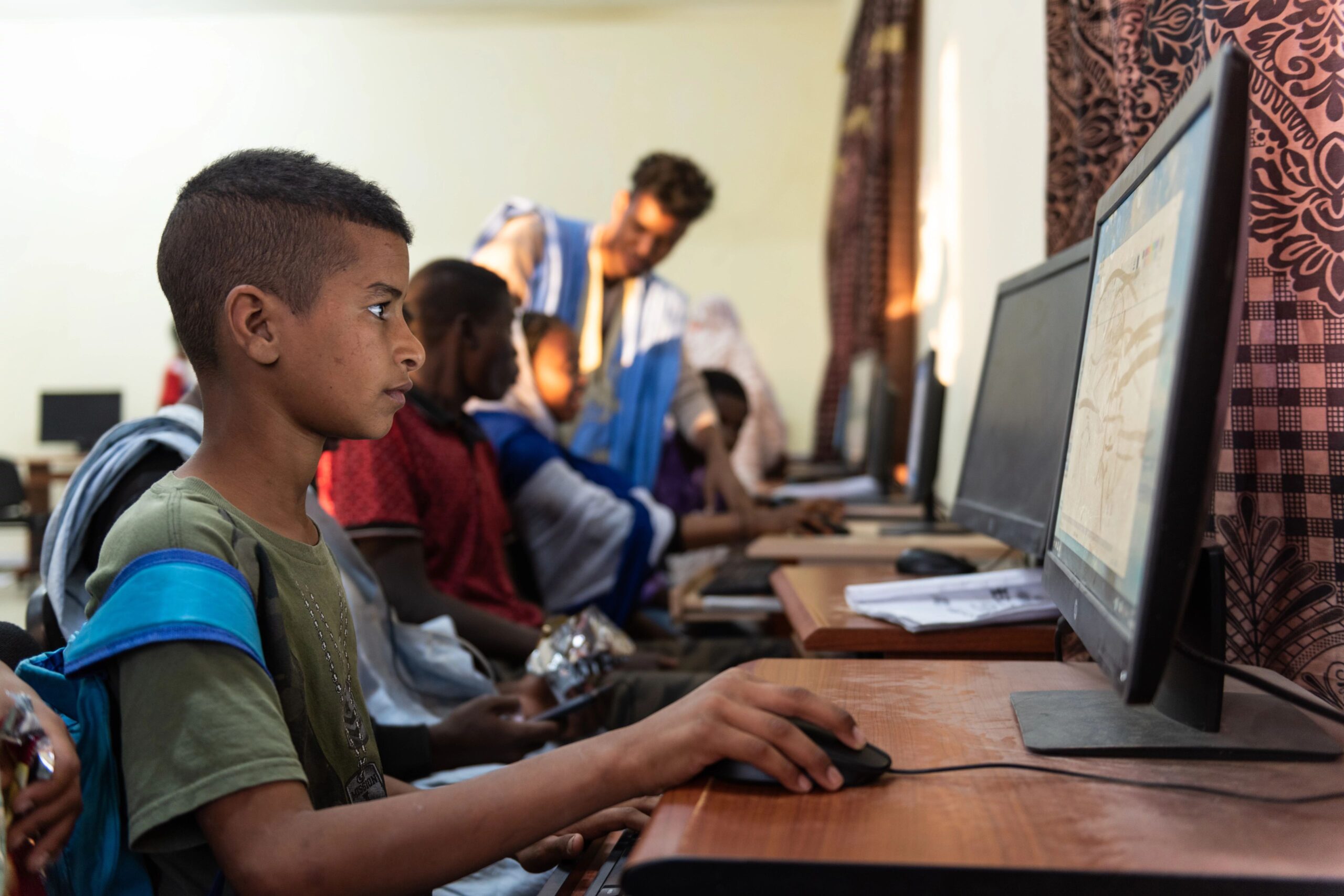 UN Report Warns of Global Progress Threat as AI Divides the World