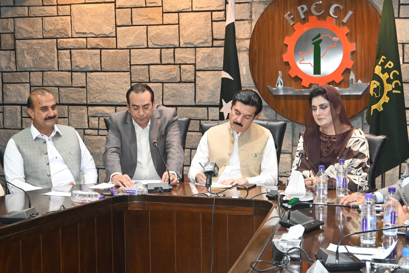 Dr Afshan Malik honored ,1st female Khalifa of Ajmer Sharif and Baghdad