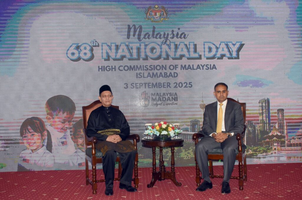 Pakistan, Malaysia eye stronger economic links ahead of Shehbaz’s visit in October 