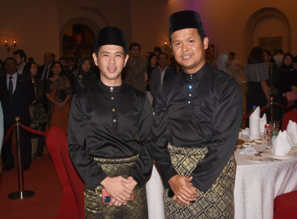 Pakistan, Malaysia eye stronger economic links ahead of Shehbaz’s visit in October 