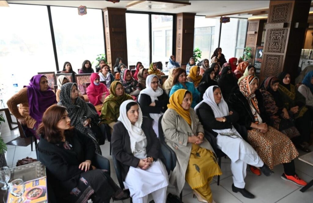 Kalsoom Kazmi holds consultations on education, youth and mental health in AJK